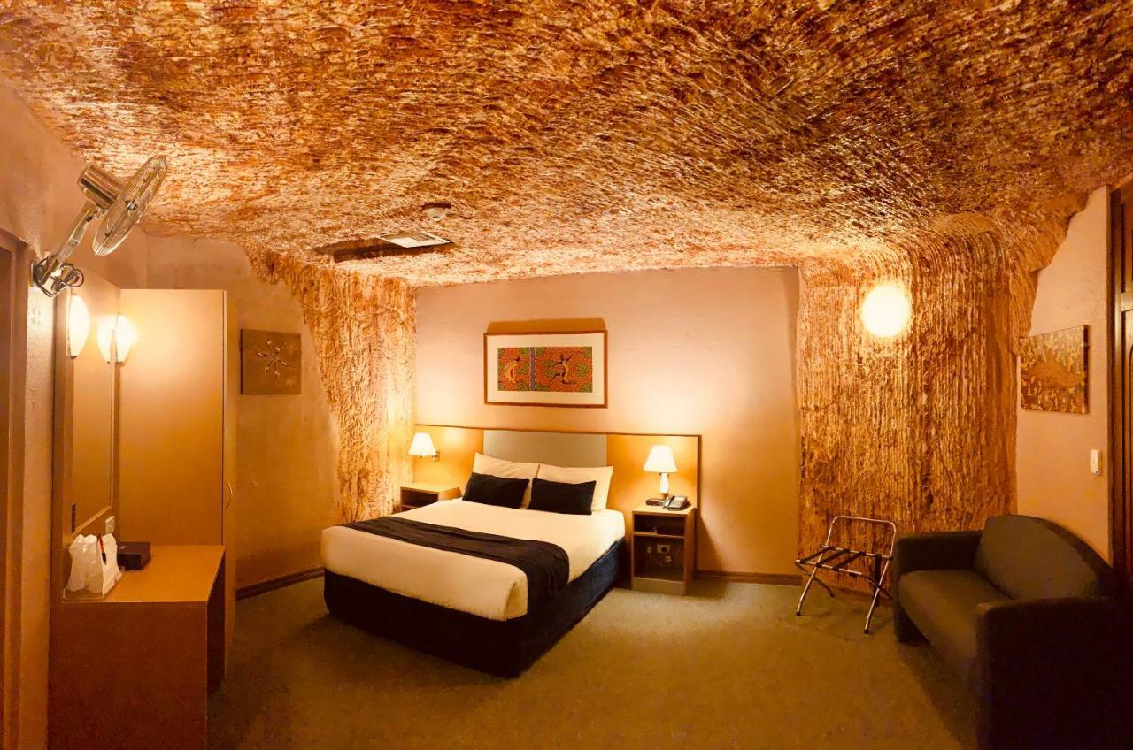 Desert Cave Hotel Coober Pedy Exterior foto