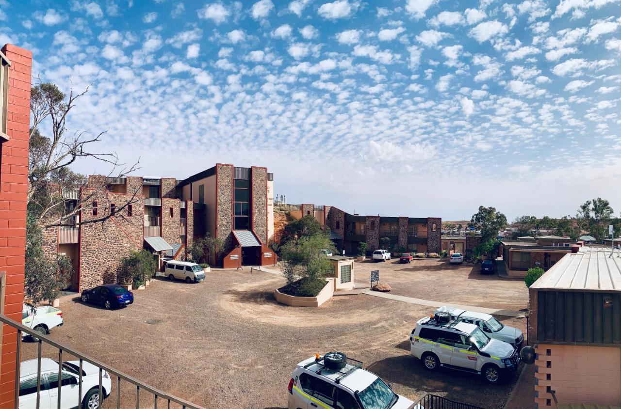 Desert Cave Hotel Coober Pedy Exterior foto